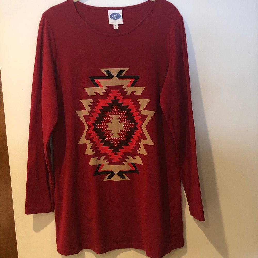 DG2 by Diane Gilman | Vintage Cranberry Long Sleeve Aztec Print Tunic Top - EC